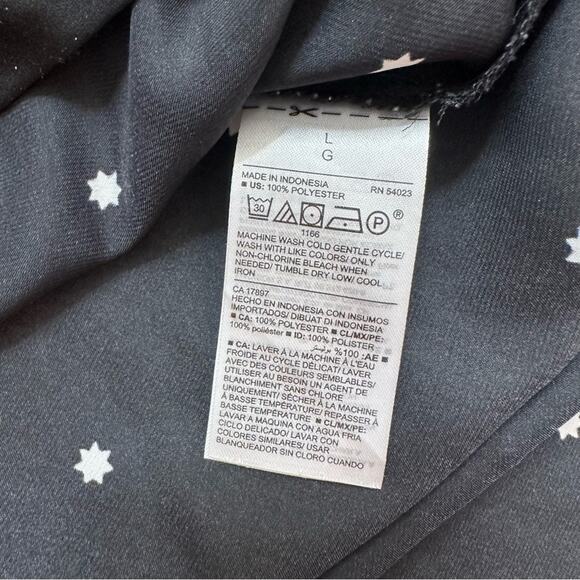 Old Navy Women’s Button Down Shirt Black W/ Seven Point Star Size Large L - Picture 8 of 12